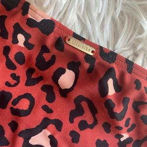 Hollister swim bottoms. Size s.